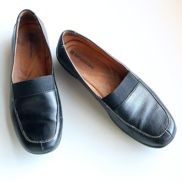 Naturalizer Black Leather Loafers Slip On Flat Shoes Size M
